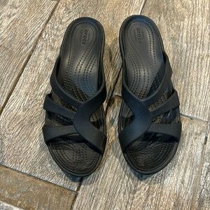Crocs Women’s Black Wedge sandals size 7